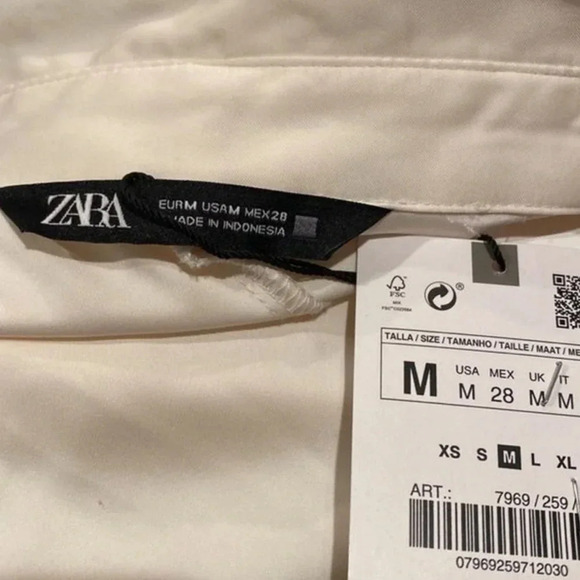 Zara Dress
SATIN EFFECT SHIRT DRESS SPECIAL EDITION - Picture 5 of 5